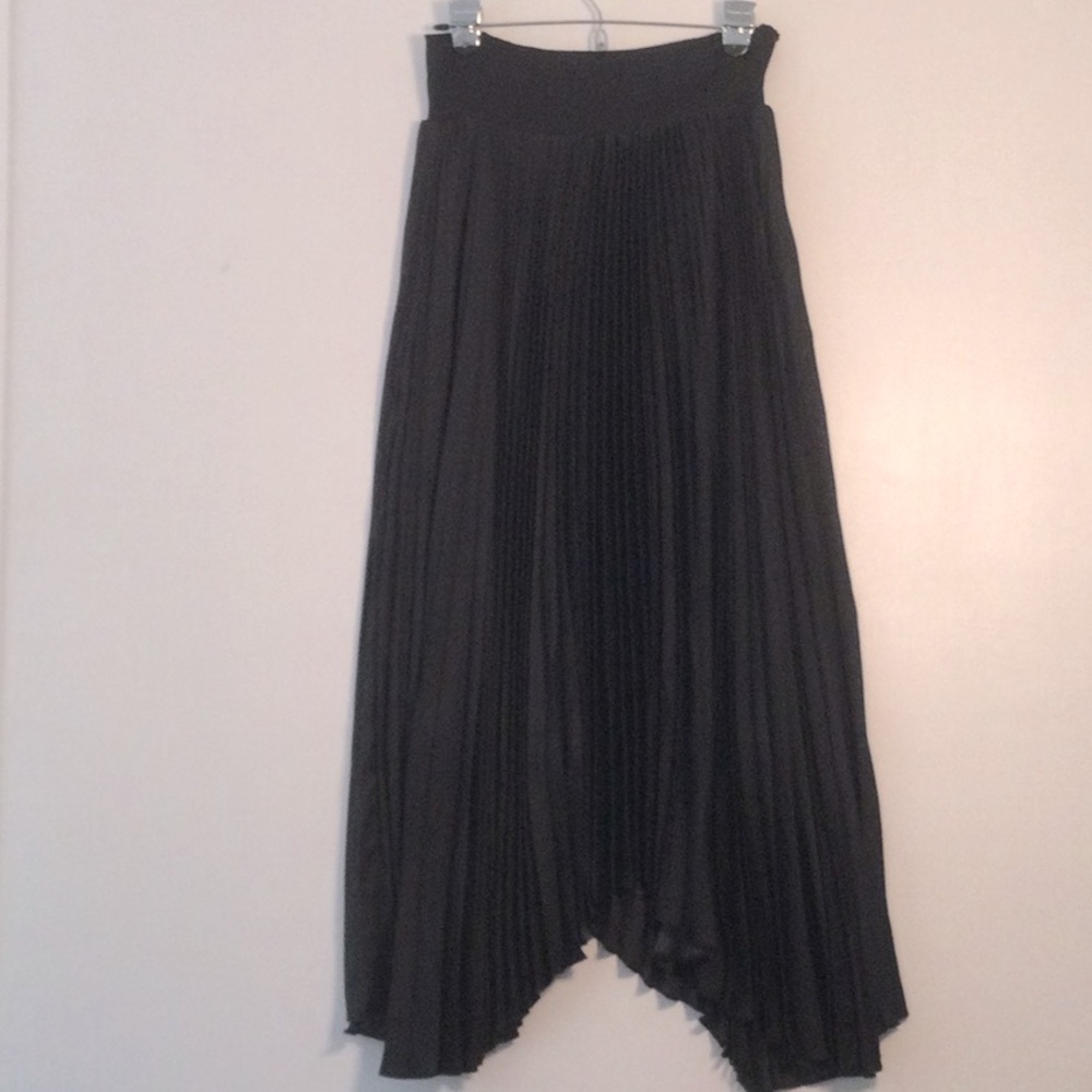 ELIE TAHARI, Black Pleated Midi Skirt - Picture 1 of 4